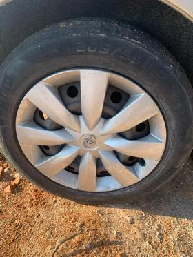 Toyota Avensis 2.0 D-4D 126к.с FACELIFT 200броя НА ЧАСТИ, снимка 13