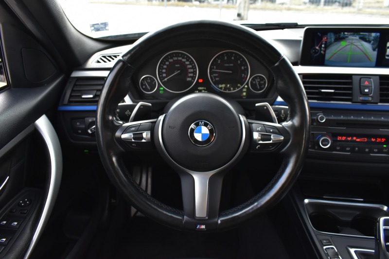 BMW 335 ixDrive*M-PERFORMANCE*360CAM*FULL Service History*, снимка 14 - Автомобили и джипове - 42368663