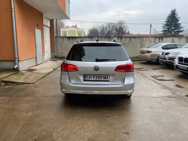 VW Passat B7, снимка 5 - Автомобили и джипове - 46088589