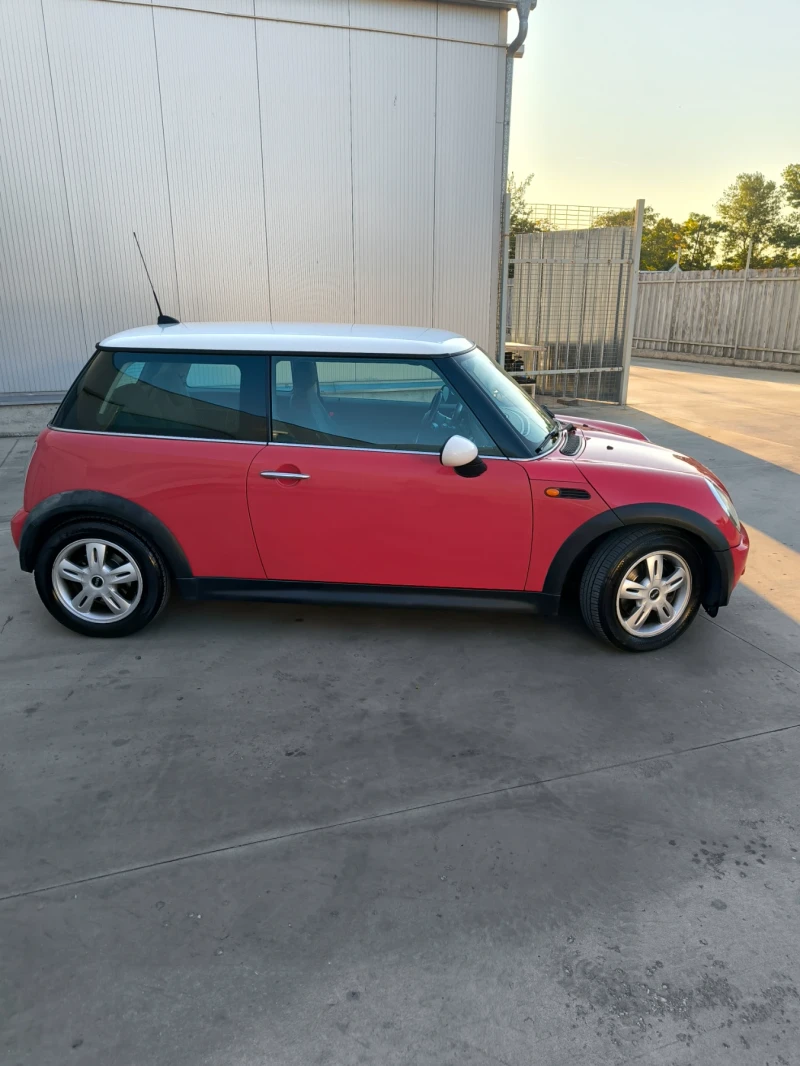 Mini D one, снимка 2 - Автомобили и джипове - 47394099