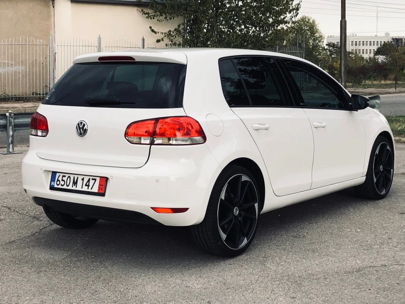 VW Golf 1.6TDI 105ps, снимка 5 - Автомобили и джипове - 47491315