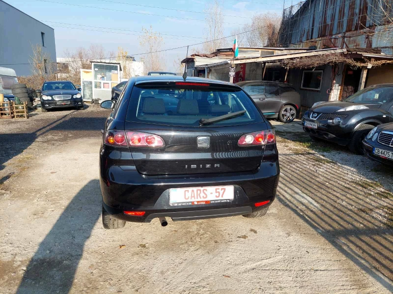 Seat Ibiza 1.6/16v Facelift, снимка 5 - Автомобили и джипове - 48336786