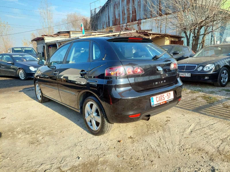 Seat Ibiza 1.6/16v Facelift, снимка 6 - Автомобили и джипове - 48336786