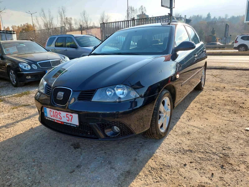 Seat Ibiza 1.6/16v Facelift, снимка 1 - Автомобили и джипове - 48336786