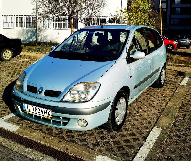 Renault Scenic, снимка 2 - Автомобили и джипове - 48468911