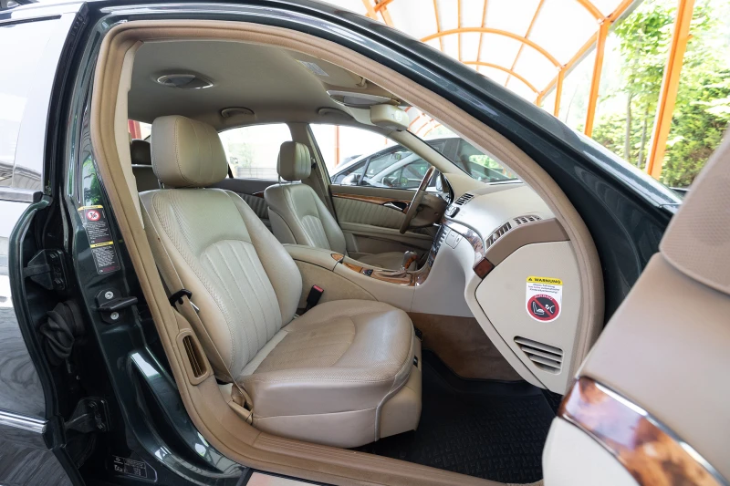 Mercedes-Benz E 350 * 4MATIC* КОЖЕН САЛОН* ГАЗ* , снимка 10 - Автомобили и джипове - 50859104