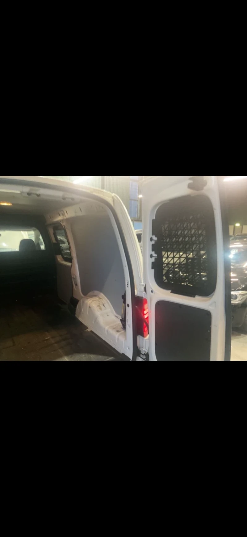 VW Caddy MAXI ОЧАКВАН ВНОС, снимка 15 - Автомобили и джипове - 53385738