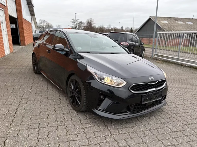 Kia Pro ceed 1.6d GT-Line 136ps Aut. DK, снимка 2 - Автомобили и джипове - 53512785