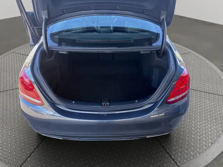 Mercedes-Benz C 300 * CARFAX * АВТО КРЕДИТ * , снимка 9 - Автомобили и джипове - 54905335