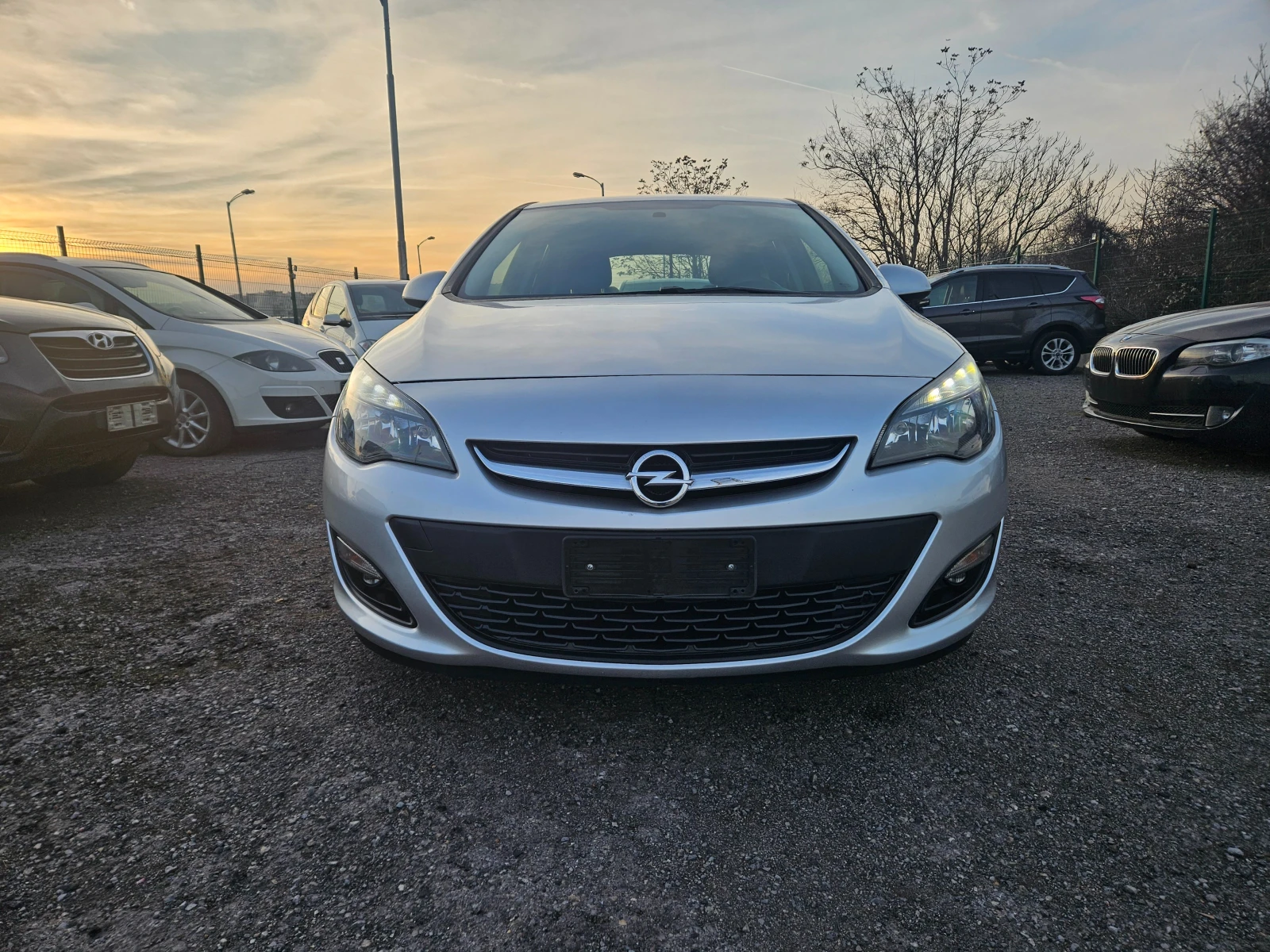 Opel Astra 1.7CDTI ПЕРФЕКТНА, снимка 1