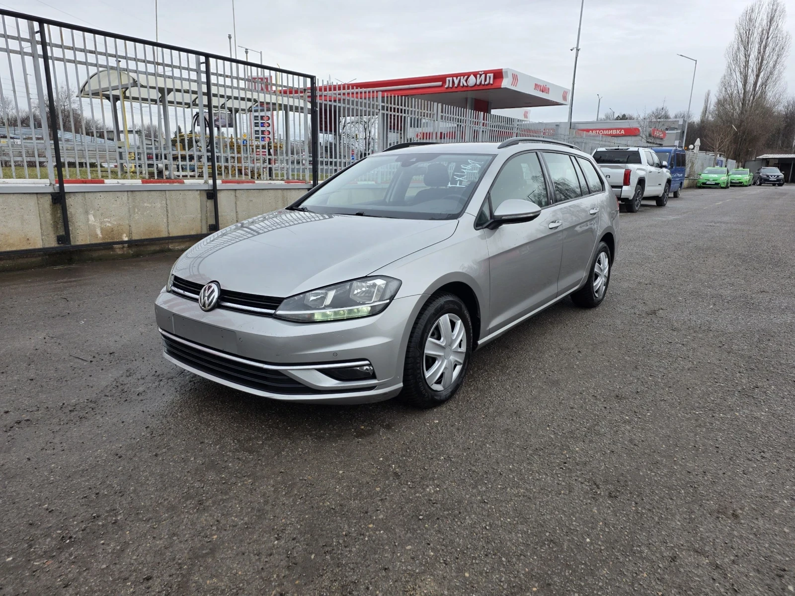 VW Golf Variant 1.6 ТДИ/116КС/АВТОМАТИК/, снимка 1