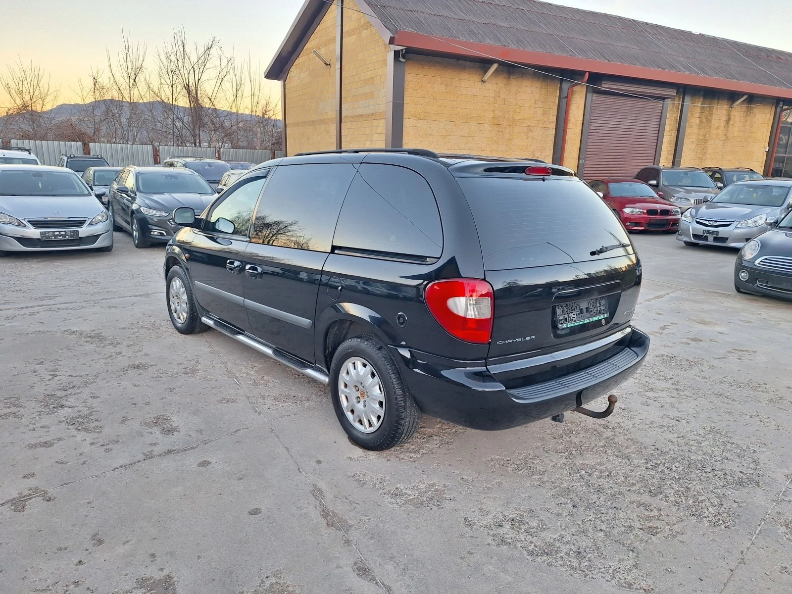 Chrysler Voyager 2,4 i газ  - изображение 7