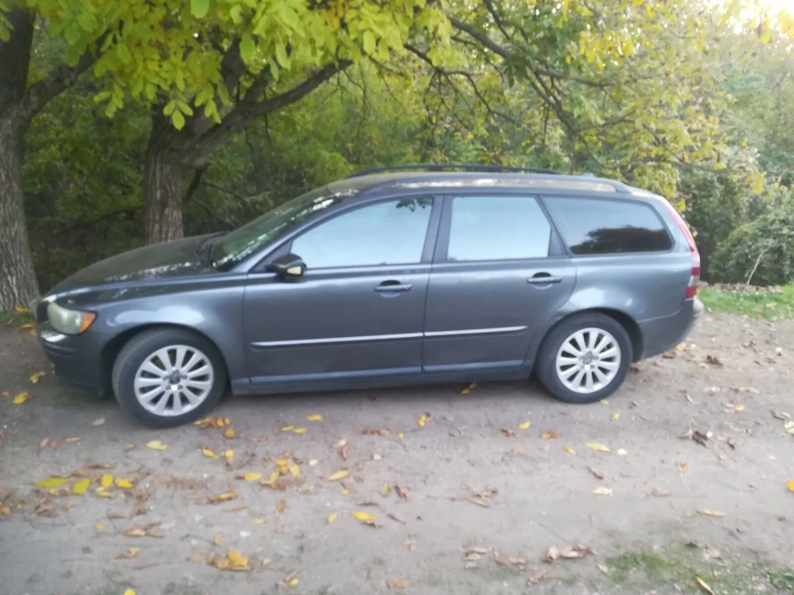 Volvo V50 2.0D - изображение 2