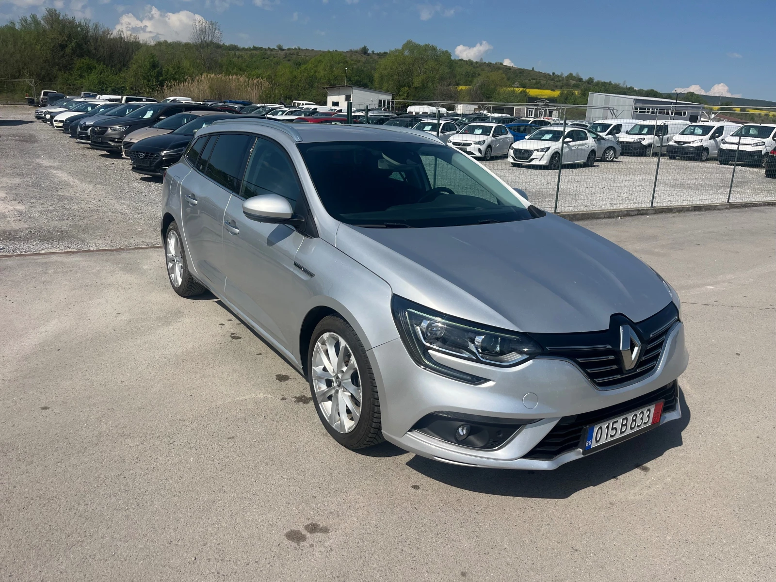 Renault Megane 1.5 DCI FULL LED - изображение 2