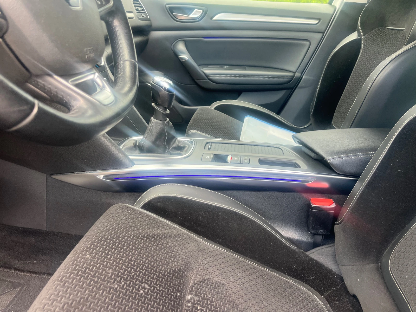 Renault Megane 1.5 DCI FULL LED - изображение 10