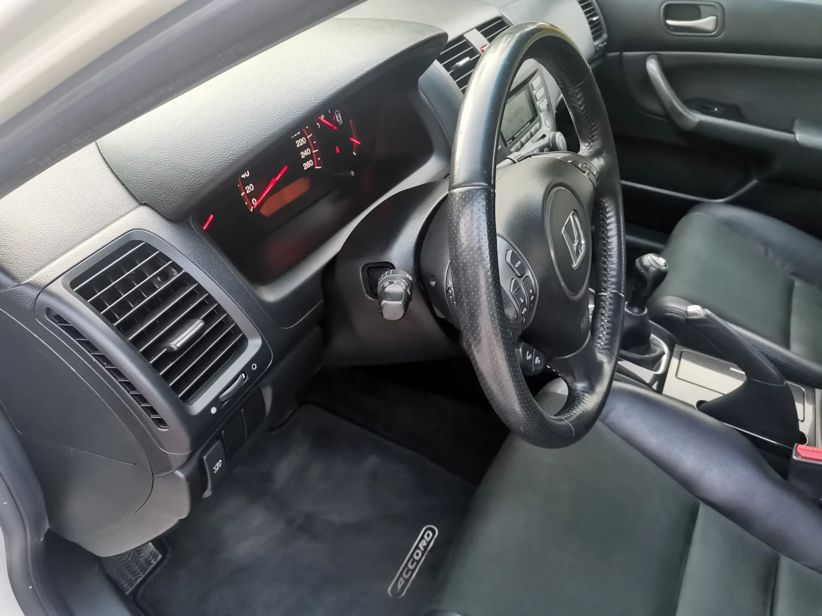 Honda Accord 2.4i V-TEC TYPE S - изображение 10