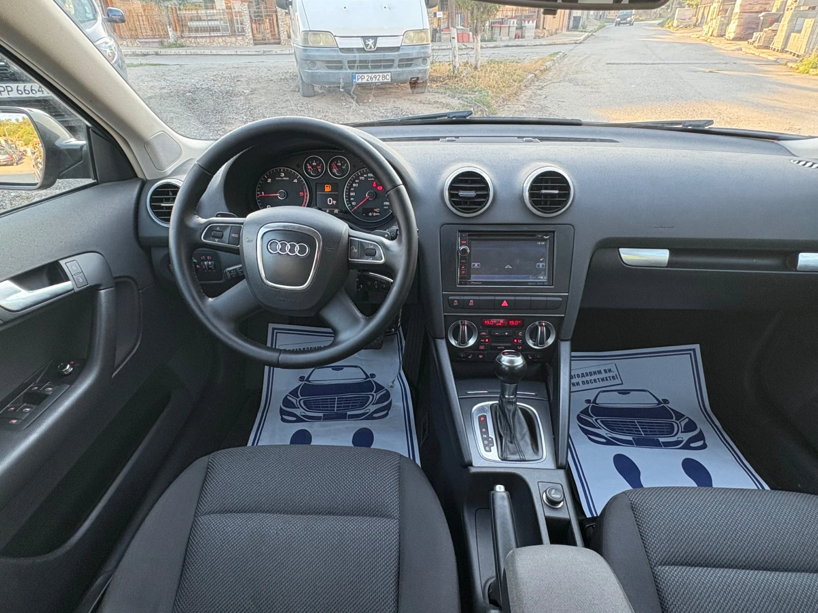 Audi A3 Sportback 2.0TDI 140КС Автоматик - изображение 9