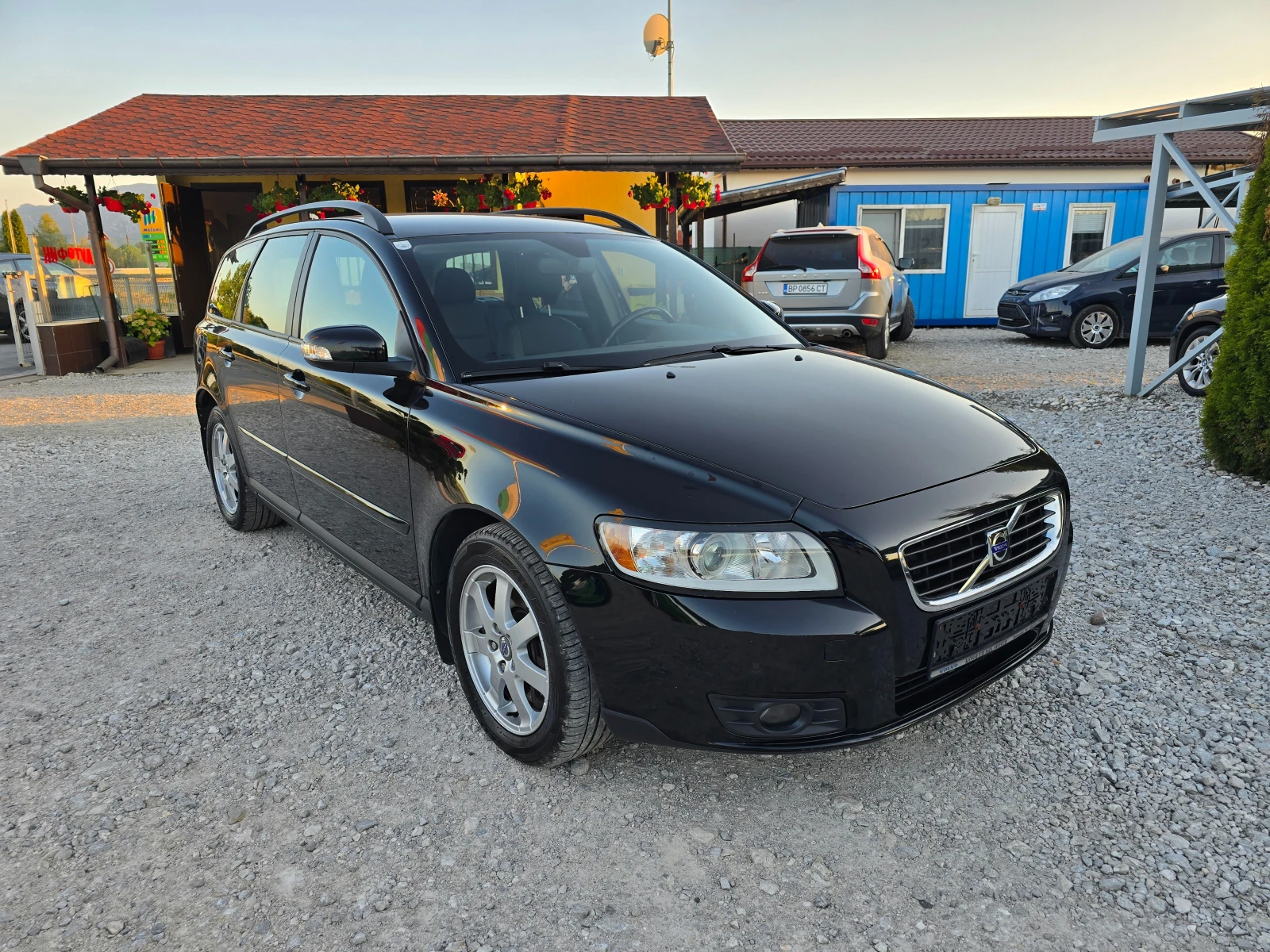 Volvo V50 2.0D АВТОМАТИК ! ! РЕАЛНИ КИЛОМЕТРИ - изображение 8