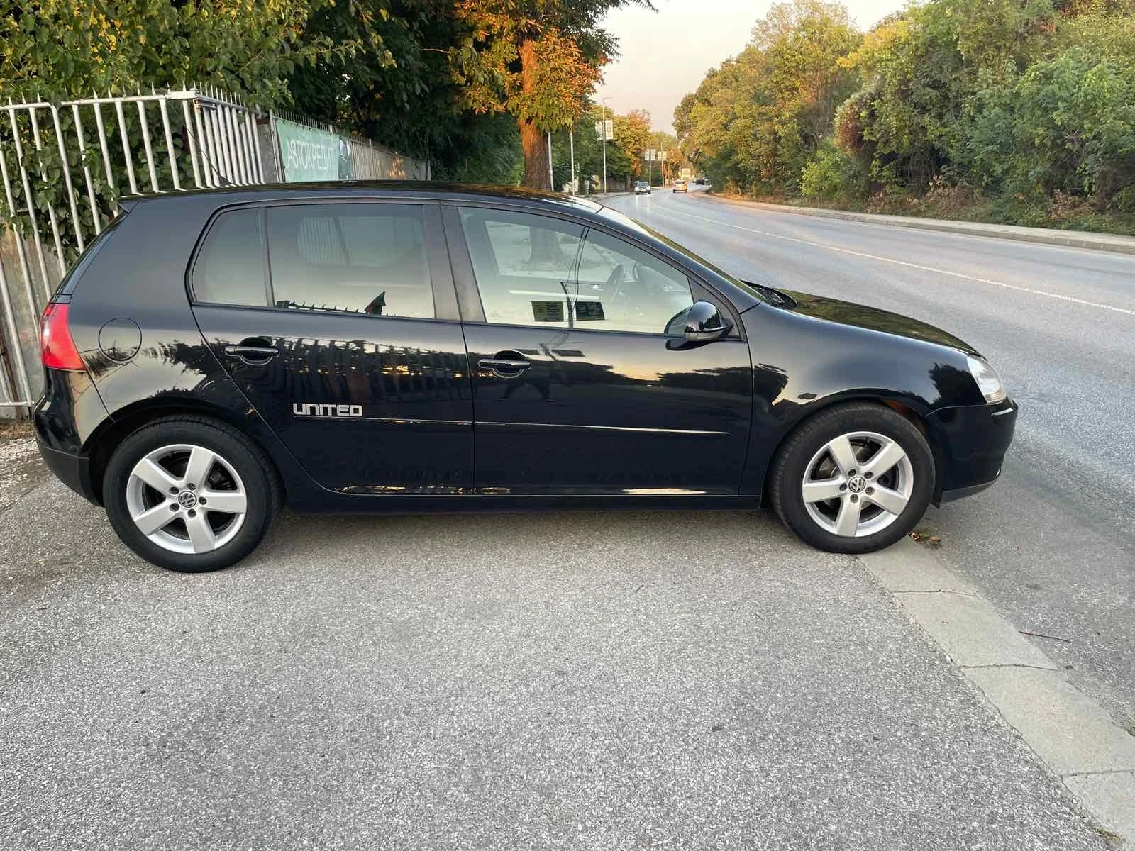 VW Golf 1.9TDI, 105кс, МУЛТИ ВОЛАН, ПОДГРЕВ, 2008г, ИТАЛИЯ - изображение 4