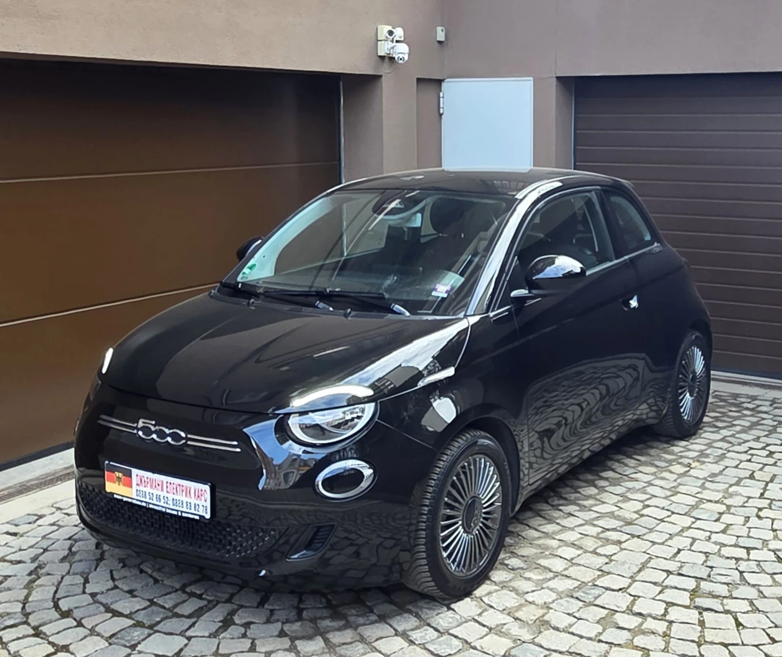 Fiat 500 42KWh/Navi/СЕРВИЗНА ИСТОРИЯ - изображение 6