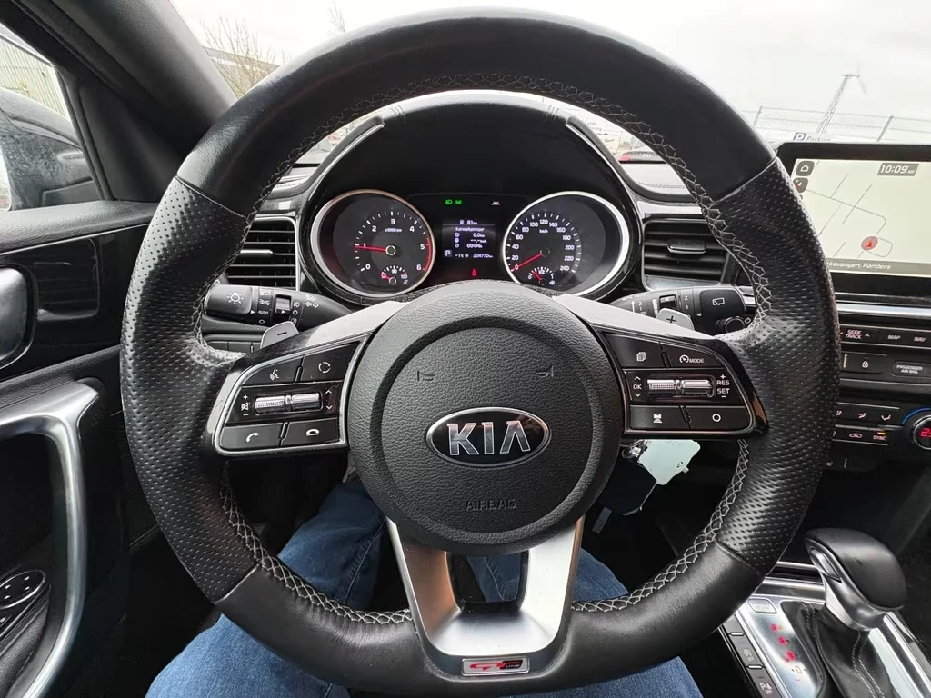 Kia Pro ceed 1.6d GT-Line 136ps Aut. DK - изображение 10