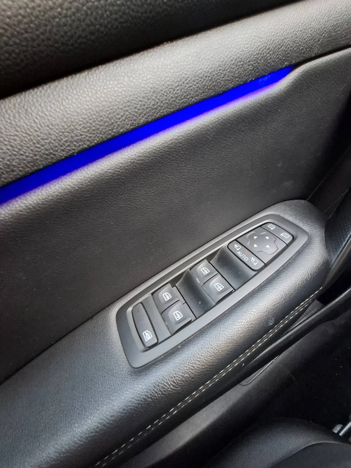 Renault Megane 1.5DCI, снимка 11 - Автомобили и джипове - 53751224