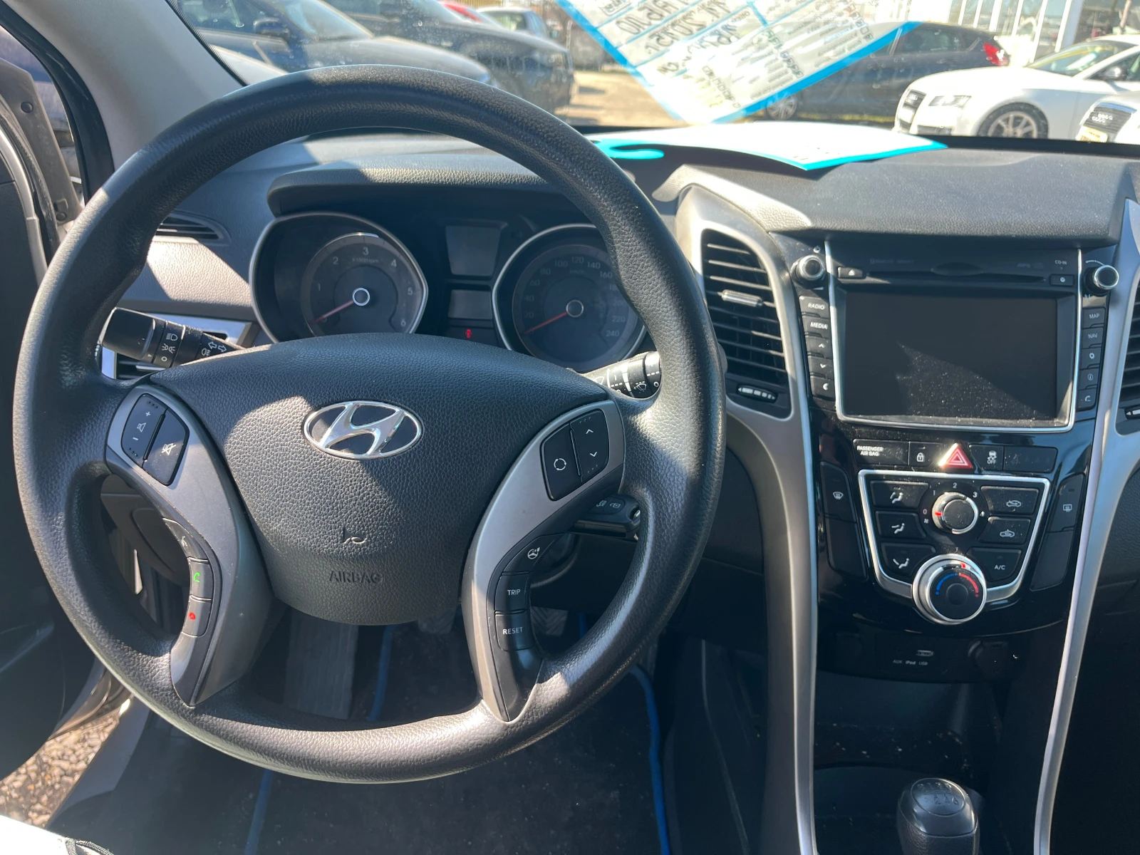 Hyundai I30 FACELIFT/CAMERA/LED//NAVI/XENON/ EURO 6, снимка 9 - Автомобили и джипове - 53781752