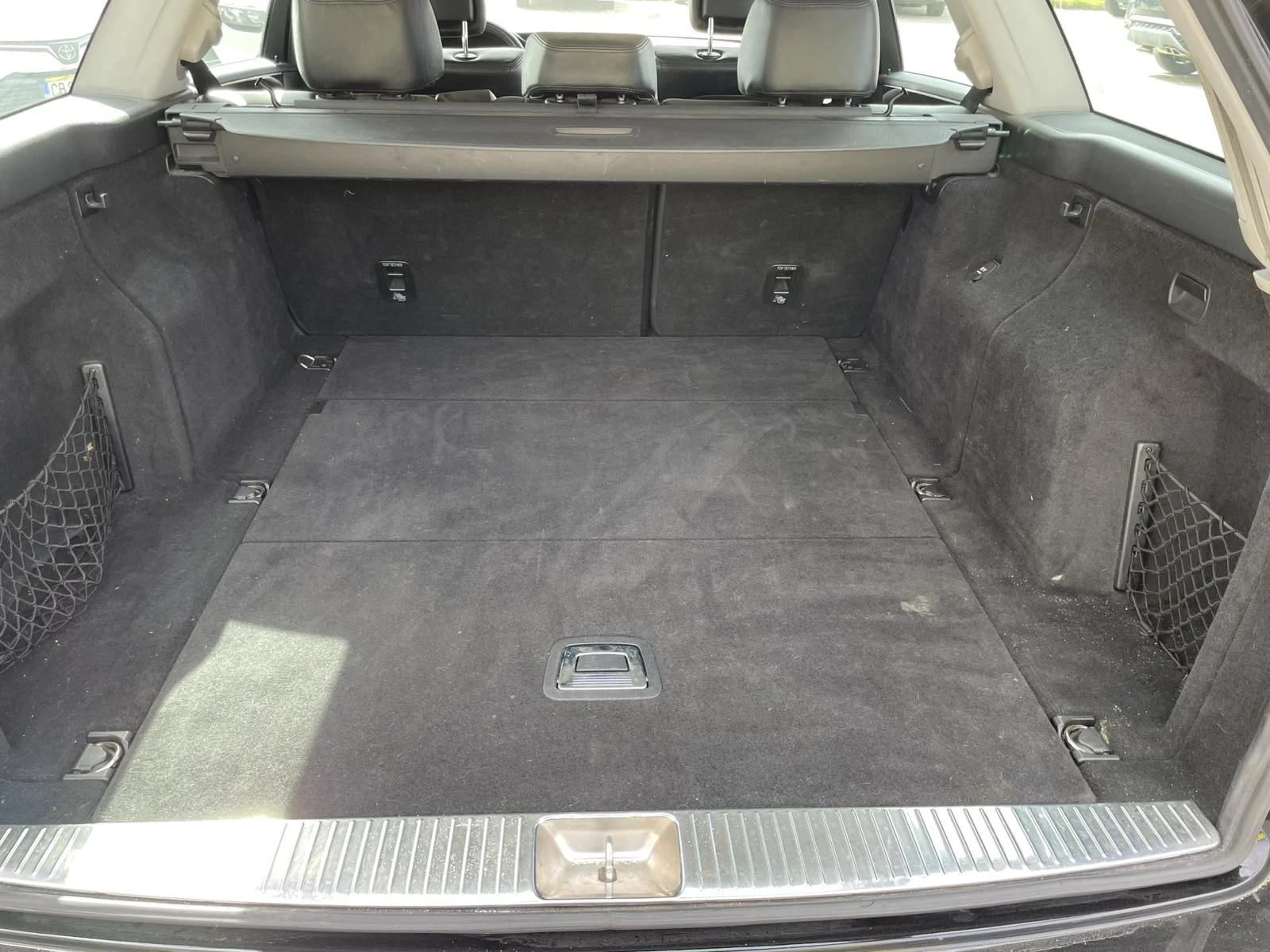 Mercedes-Benz E 220, снимка 16 - Автомобили и джипове - 53882394