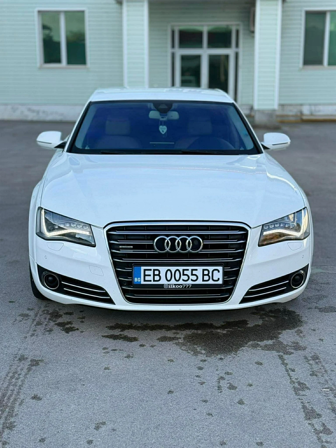 Audi A8, снимка 2 - Автомобили и джипове - 54000786