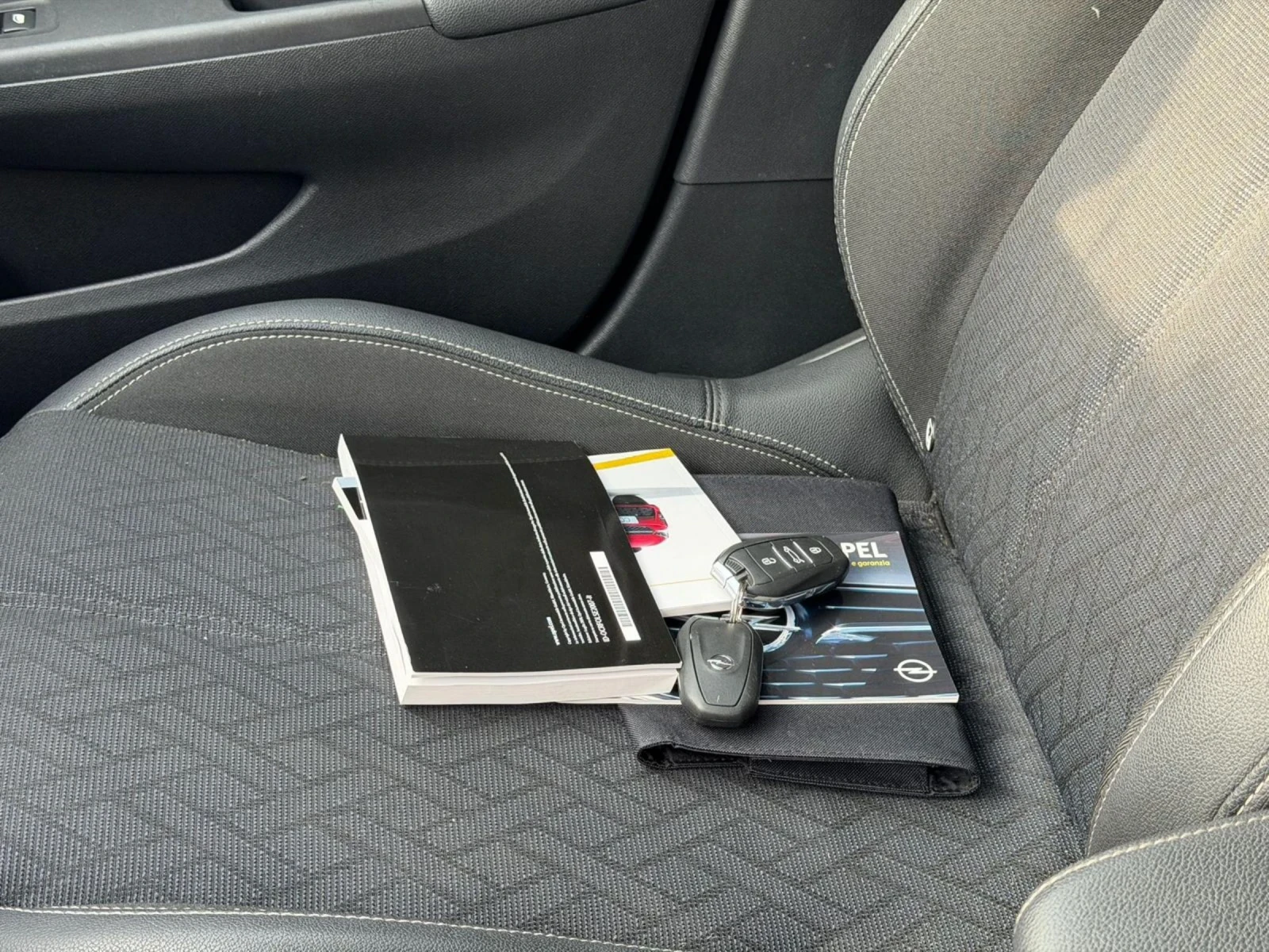 Opel Corsa Electric , снимка 5 - Автомобили и джипове - 54180550