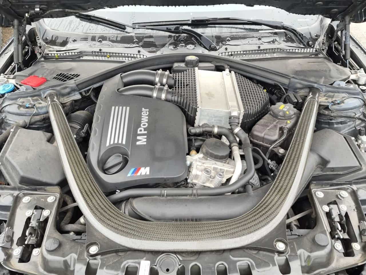 BMW M4 * АВТОКРЕДИТ БЕЗ ПЪРВОНАЧАЛНА ВНОСКА * , снимка 17 - Автомобили и джипове - 54562342