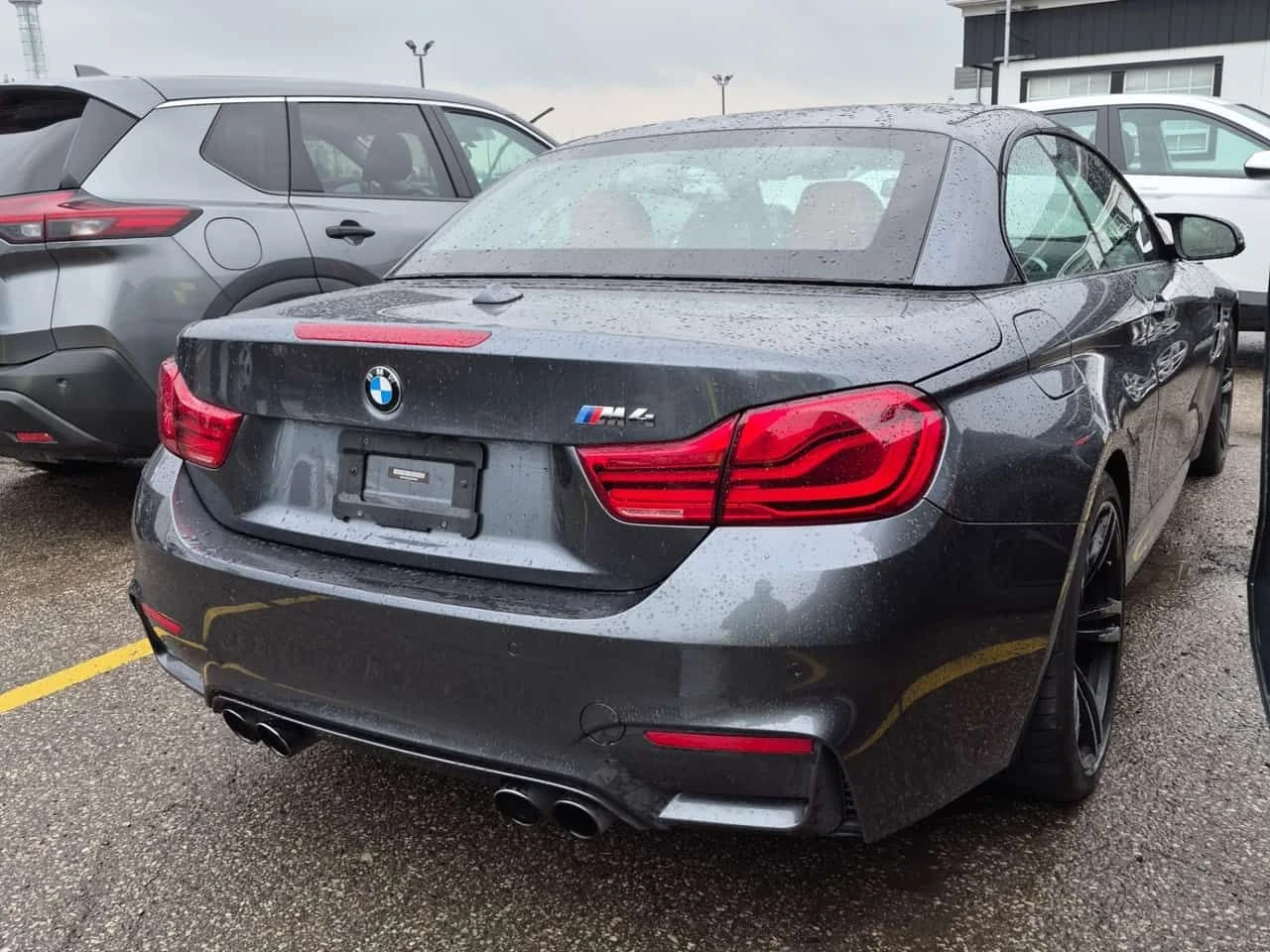 BMW M4 * АВТОКРЕДИТ БЕЗ ПЪРВОНАЧАЛНА ВНОСКА * , снимка 3 - Автомобили и джипове - 54562342