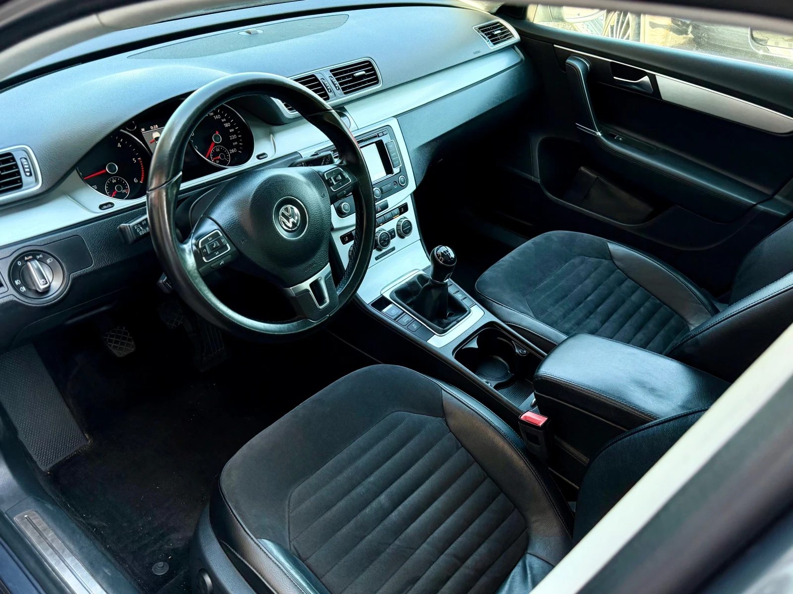 VW Passat 2.0TDI-EURO6-LED-XENON-ROTOR-HIGHLINE-�������� | Mobile.bg � ����������� 10