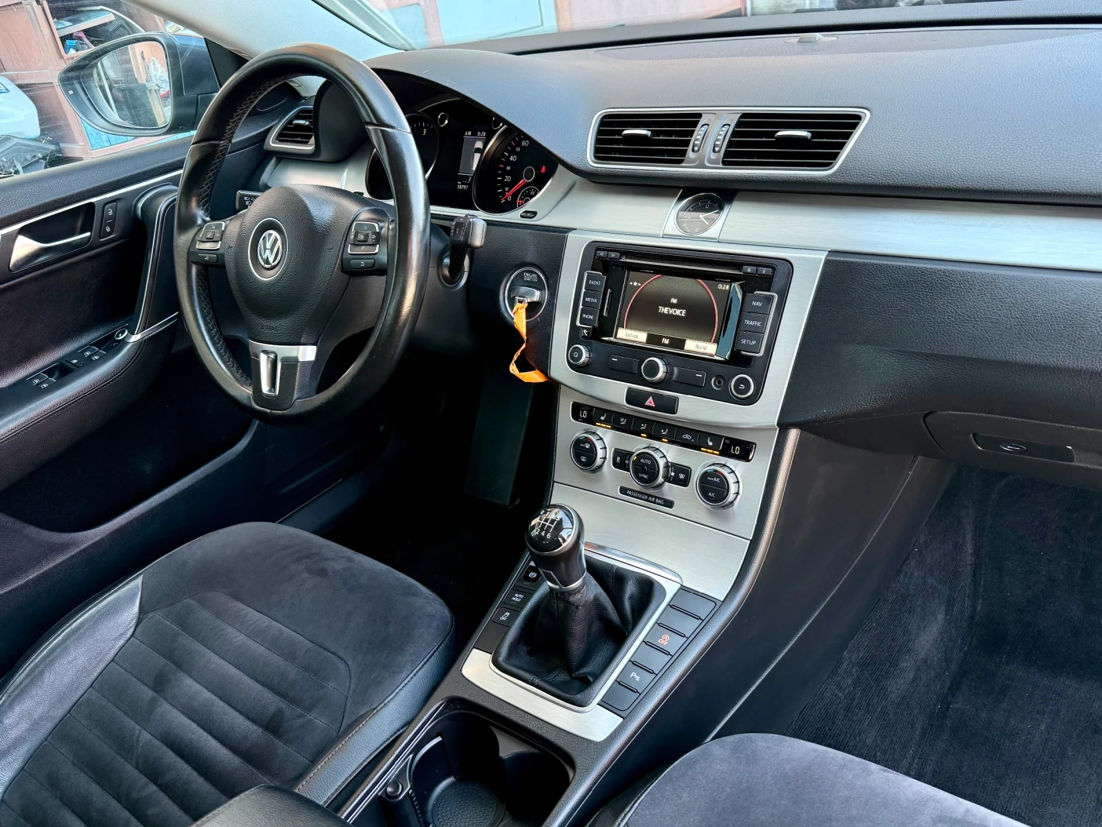 VW Passat 2.0TDI-EURO6-LED-XENON-ROTOR-HIGHLINE-�������� | Mobile.bg � ����������� 14
