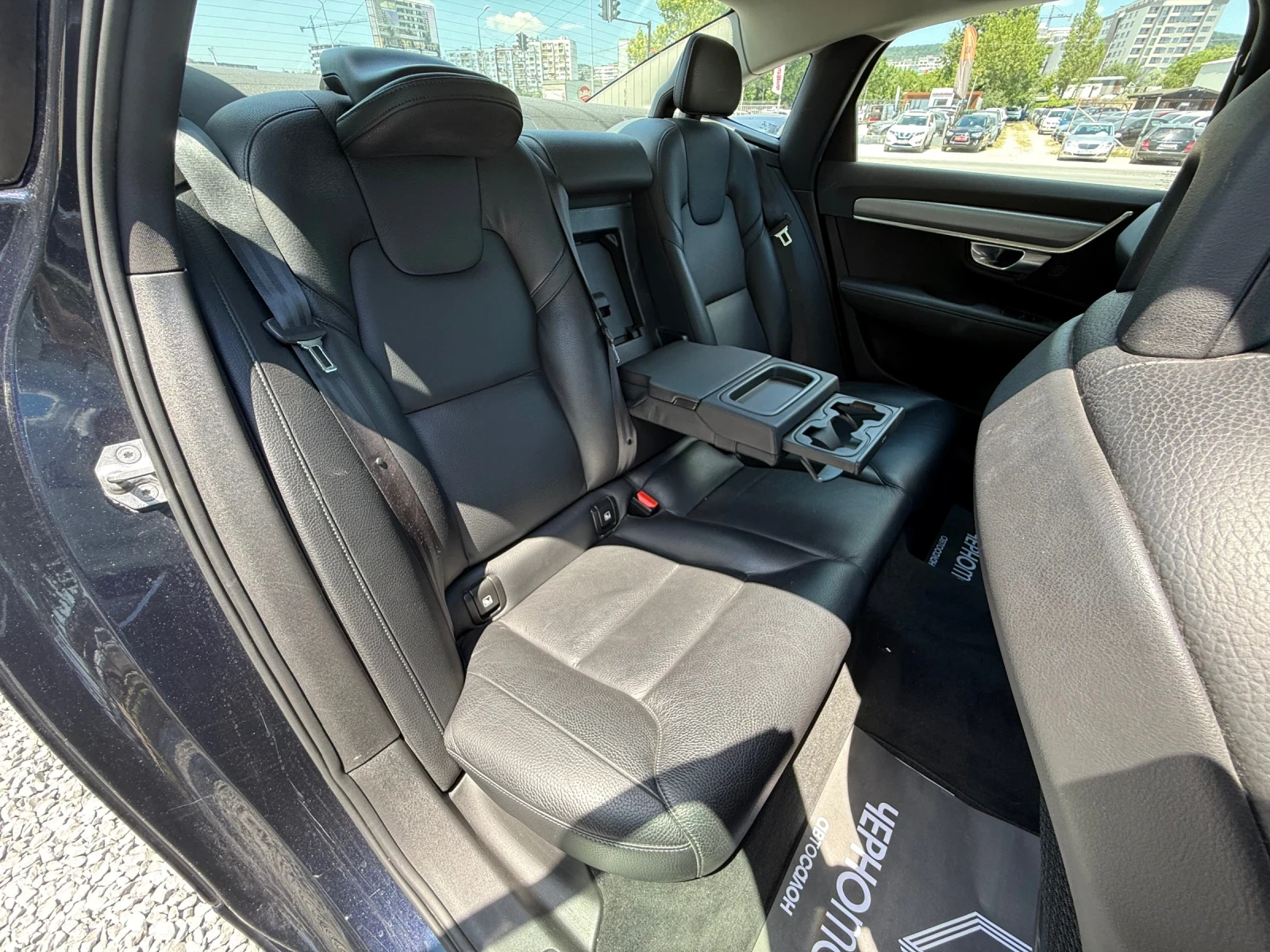 Volvo S90 D4 2.0d 190kc Momentum Geartronic , снимка 10 - Автомобили и джипове - 55050035