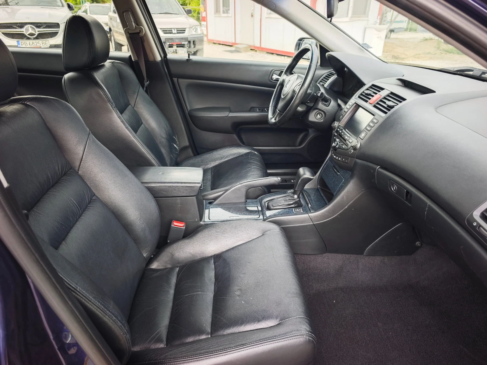 Honda Accord 2.4i-VTEC ГАЗ АВТОМАТ, снимка 12 - Автомобили и джипове - 55211082