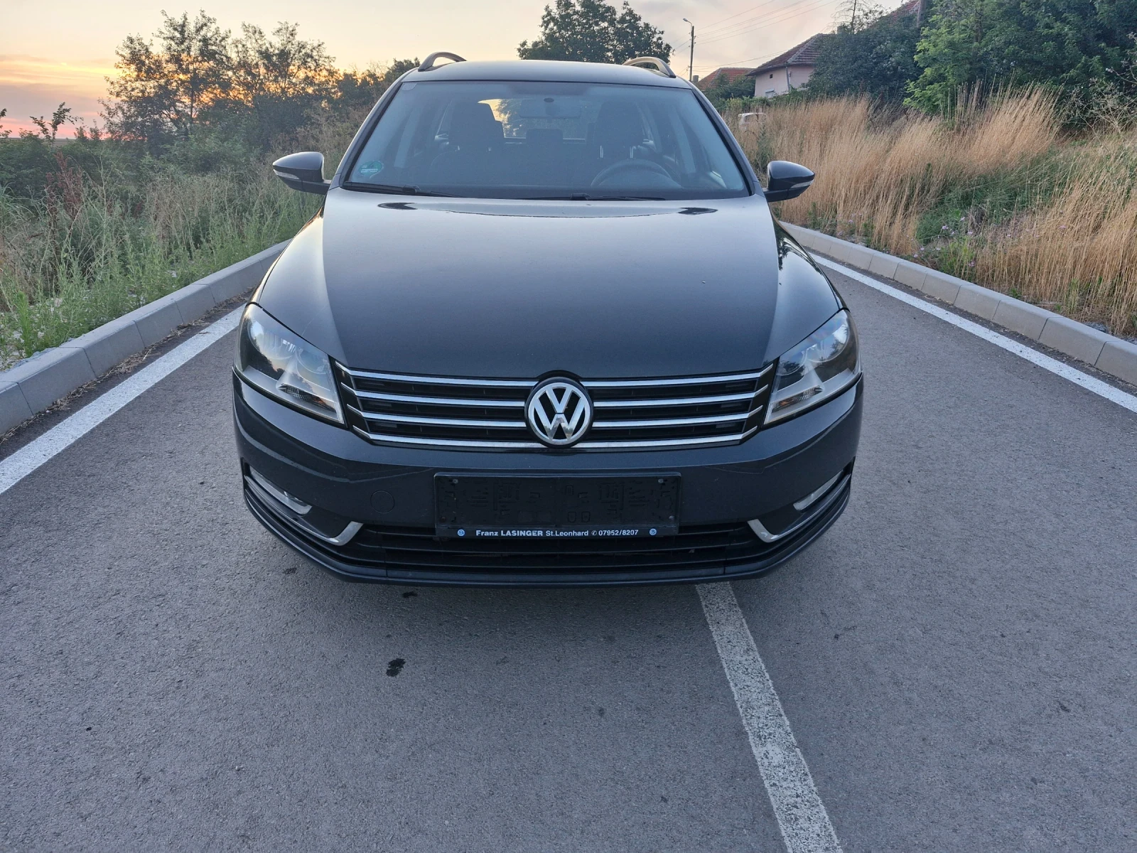 VW Passat 1.6TDI, снимка 2 - Автомобили и джипове - 55291345
