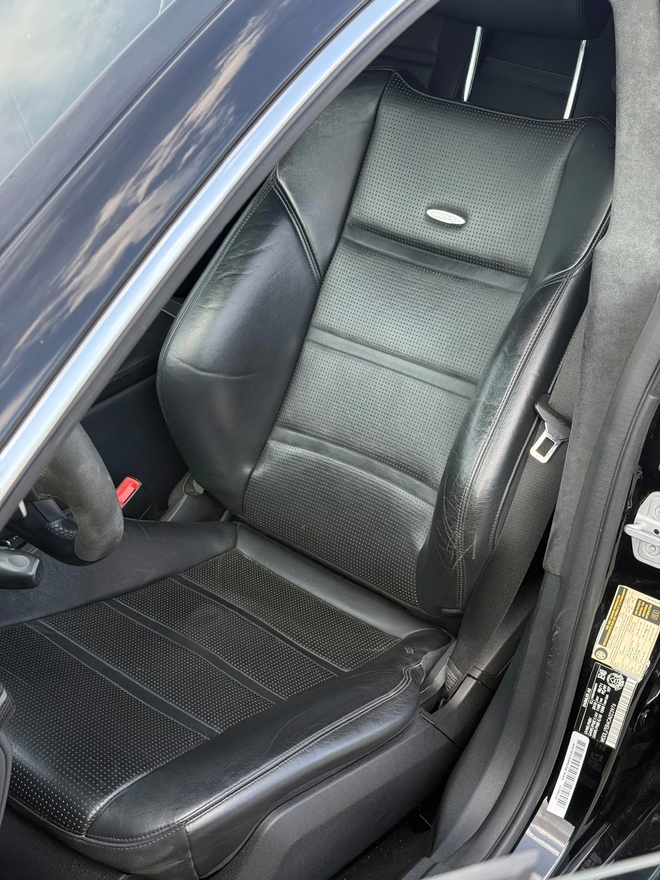 Mercedes-Benz CLS 63 AMG Performance pack/LSD/557кс/Carbon, снимка 10 - Автомобили и джипове - 55302889