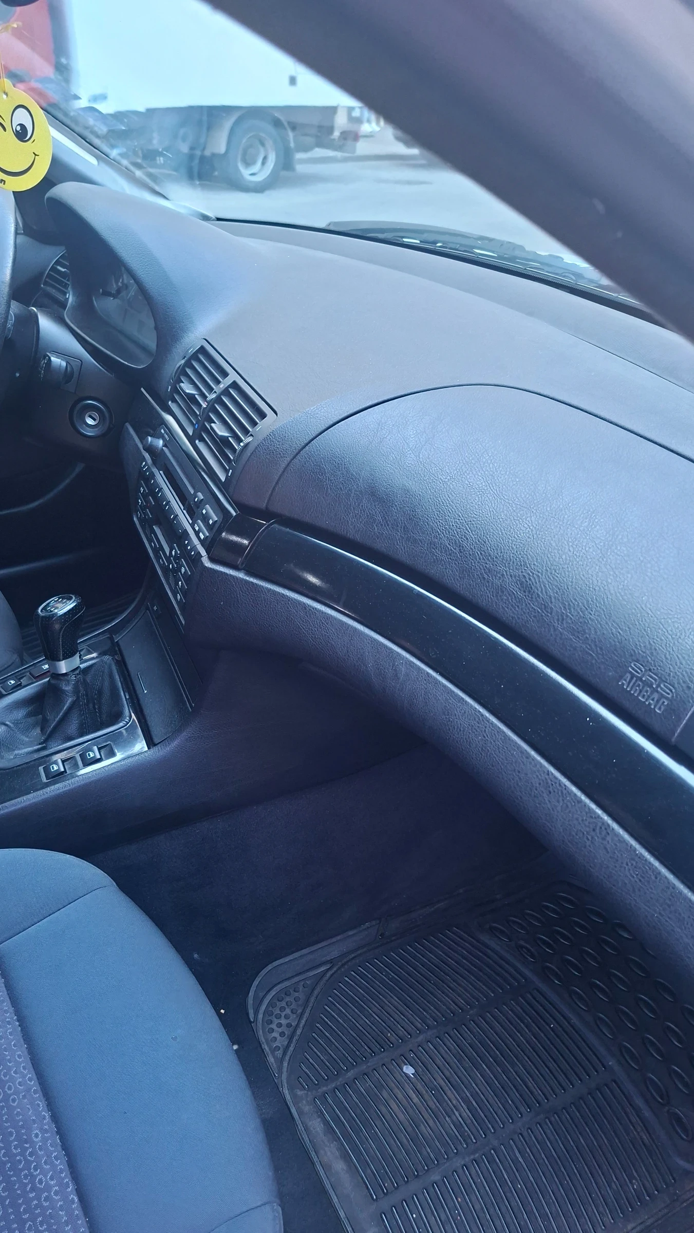 BMW 320, снимка 16 - Автомобили и джипове - 56058377