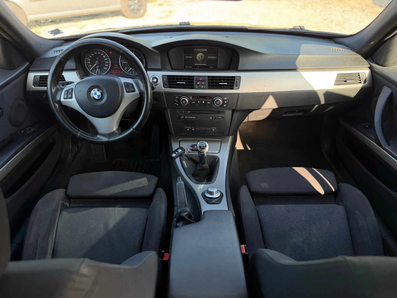 BMW 318 D M47 РЕКАРО / ПАНОРАМА, снимка 14 - Автомобили и джипове - 56059247