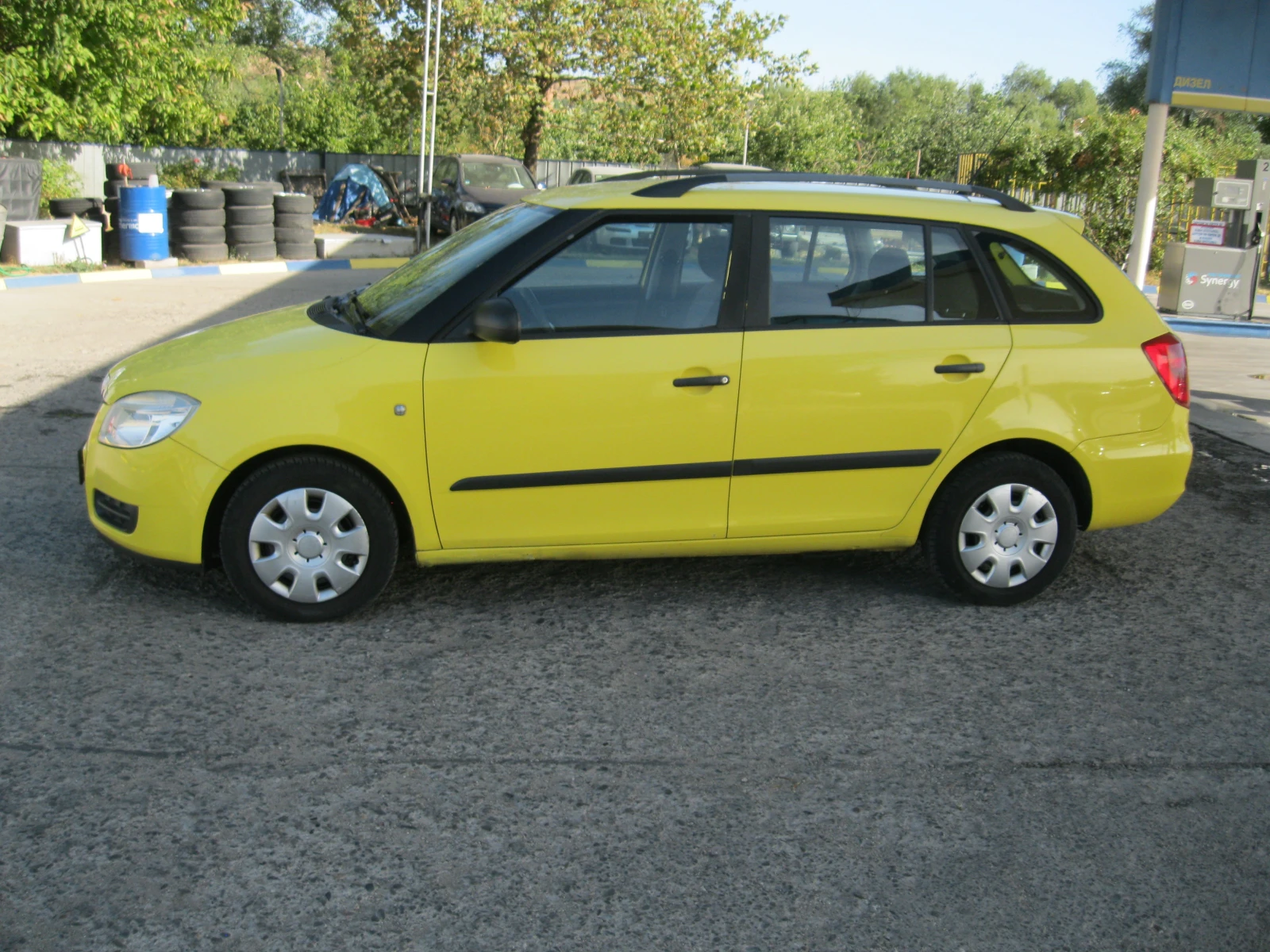 Skoda Fabia combi cool Edition, снимка 3 - Автомобили и джипове - 56072416