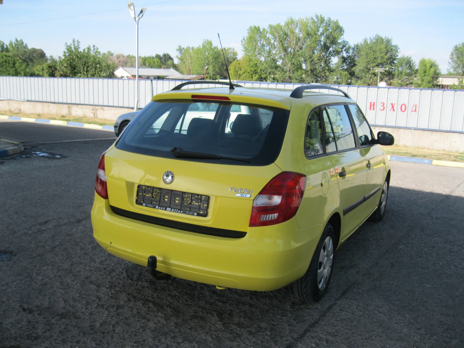 Skoda Fabia combi cool Edition, снимка 5 - Автомобили и джипове - 56072416