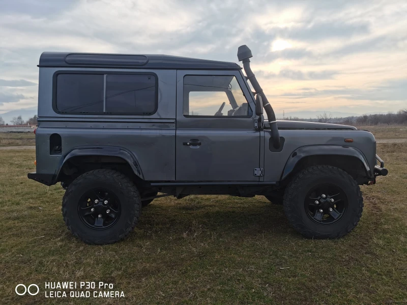 Land Rover Defender 90 HARD TOP, снимка 8 - Автомобили и джипове - 49821828