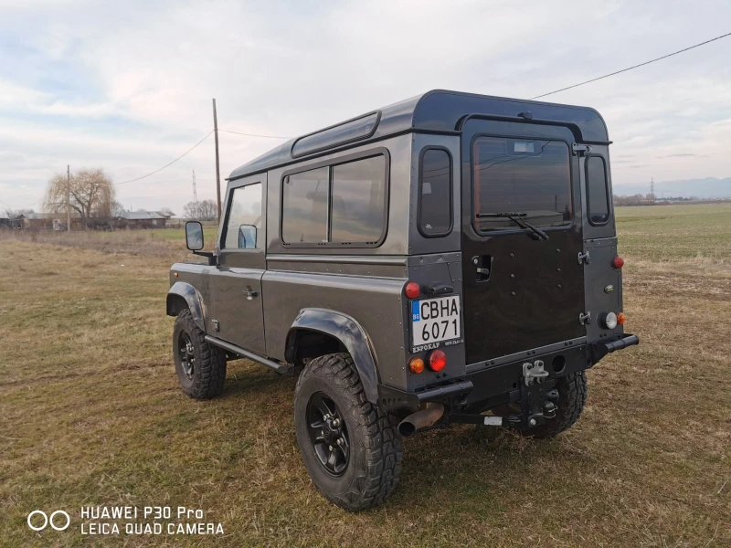 Land Rover Defender 90 HARD TOP, снимка 5 - Автомобили и джипове - 49821828