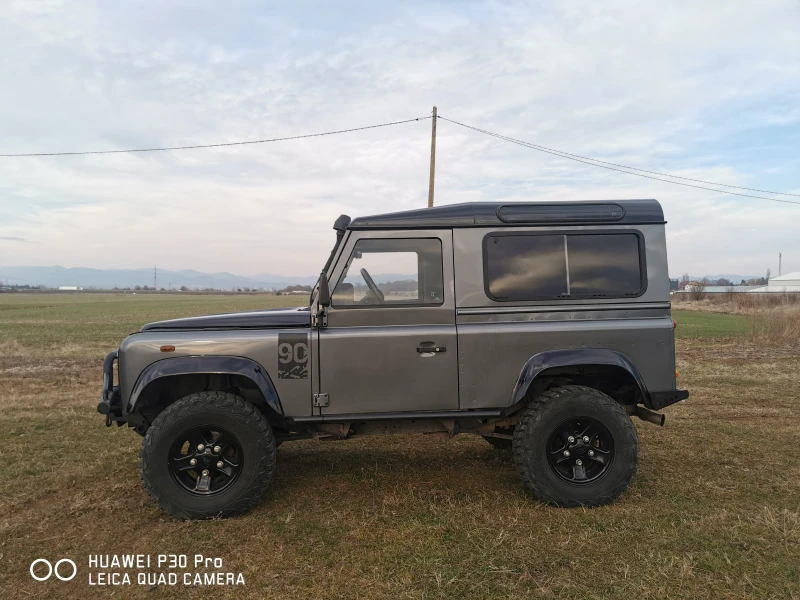 Land Rover Defender 90 HARD TOP, снимка 4 - Автомобили и джипове - 49821828