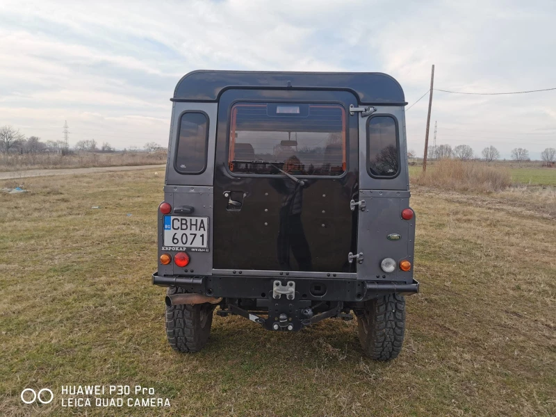 Land Rover Defender 90 HARD TOP, снимка 6 - Автомобили и джипове - 49821828