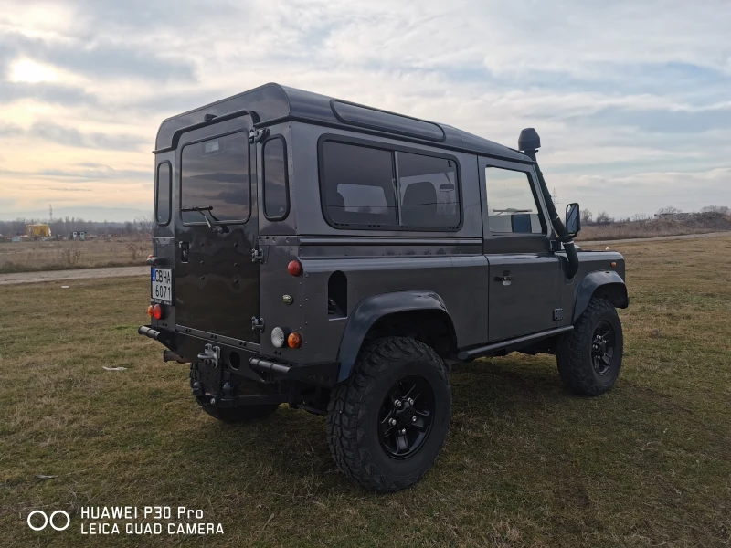 Land Rover Defender 90 HARD TOP, снимка 7 - Автомобили и джипове - 49821828