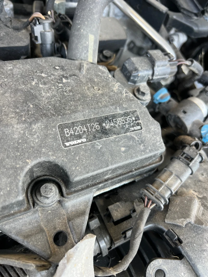 Volvo XC60 2.0 T5, снимка 13 - Автомобили и джипове - 50043213