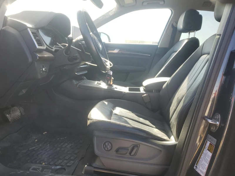Audi Q5 Premium Plus / 2.0 TFSI / Quattro / Кожа / Пано. /, снимка 7 - Автомобили и джипове - 52747335