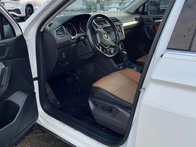VW Tiguan * Comfortline * CARFAX * , снимка 7 - Автомобили и джипове - 52769785